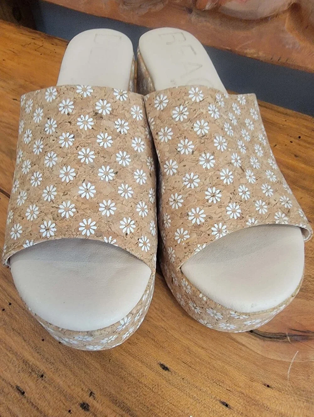 Beach by Matisse Terry Platform Heeled Sandal Sz 11 Cork Texture & Daisy Floral